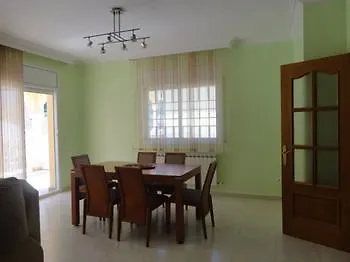Villa Mi Casa 칼론제